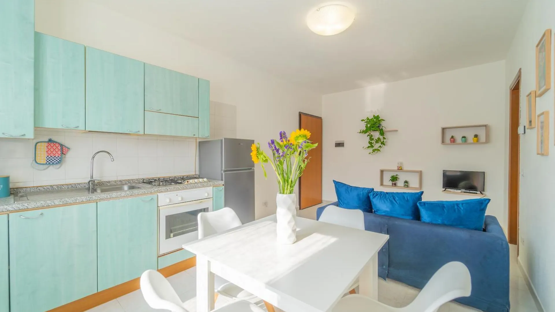 Bluceleste Home Olbia 0*,  Italy